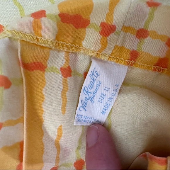 ❌❌ SOLD ❌❌ Vintage Van Raalte 3 Piece Pajamas - Picture 8 of 10